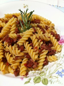 cavatappi con salsiccia