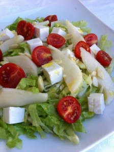 insalata con primo sale pere e mandorle